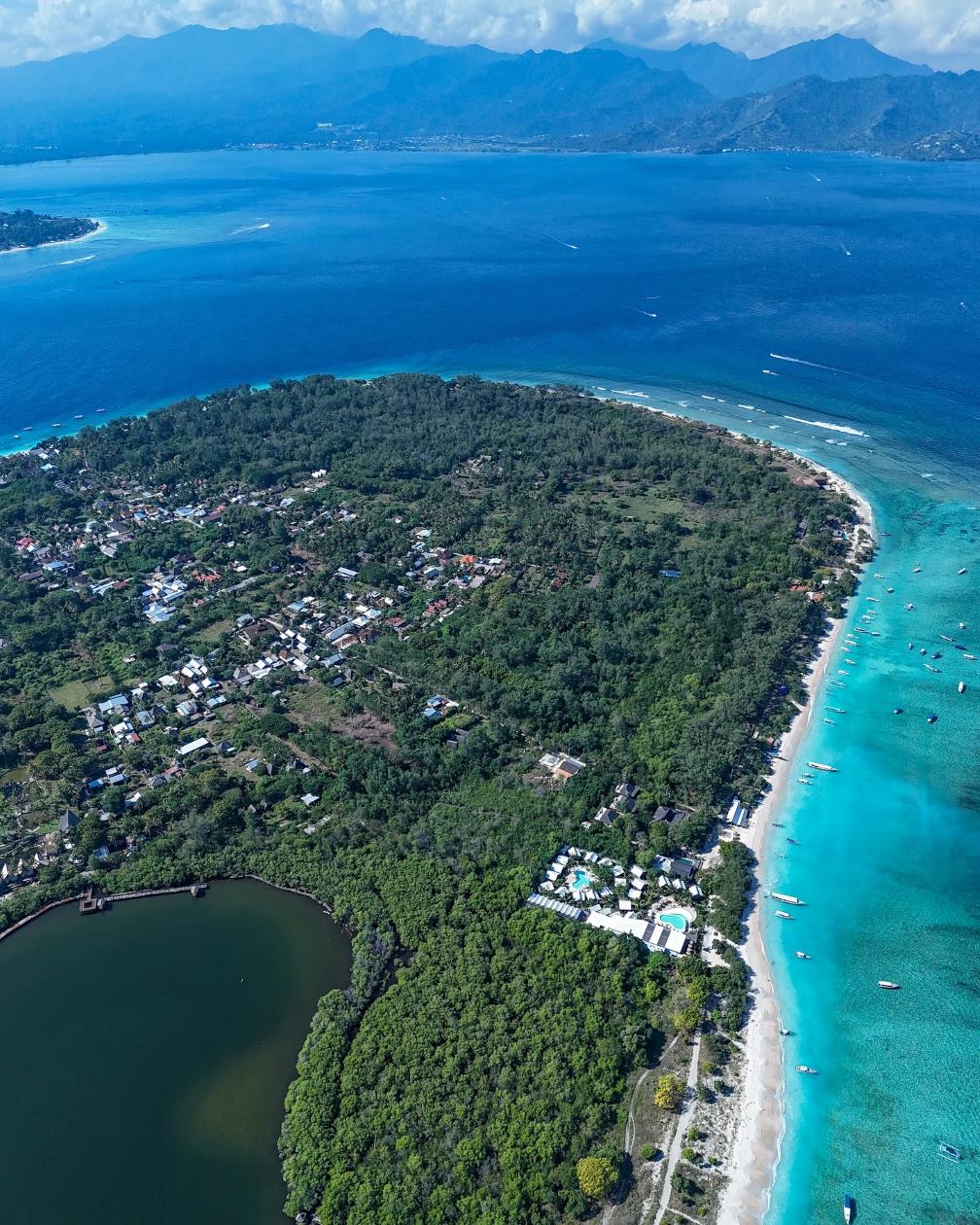Snorkeling in Gili Islands
