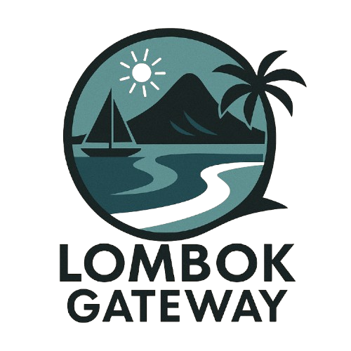 Panorama pantai pasir putih Lombok dengan perahu warna-warni, keluarga bersantai, gaya ilustrasi semi-realistis cerah